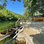 House On The River Tatil Evi