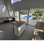 Semesterbostad House On The River