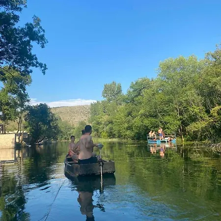 House On The River Casa de Férias Blagaj