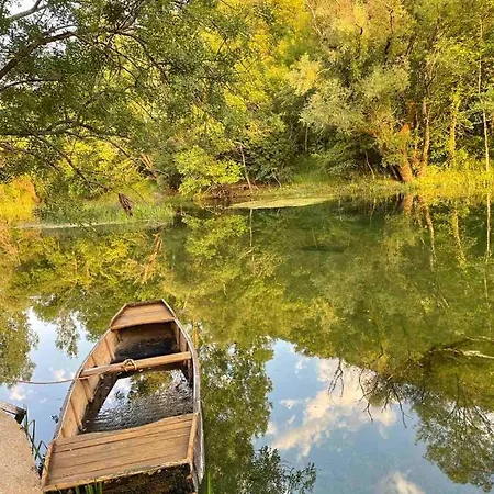 House On The River Holiday home *
