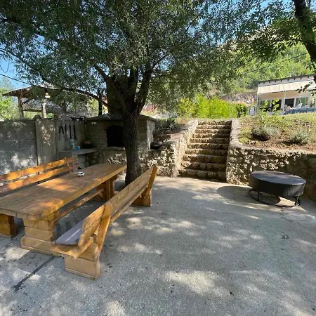 House On The River Σπίτι διακοπών