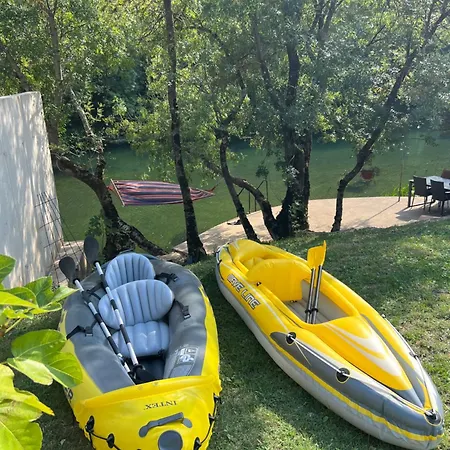 House On The River Σπίτι διακοπών *