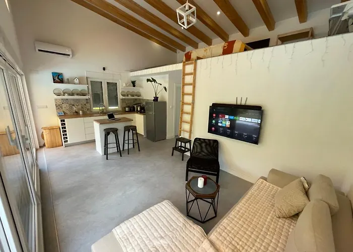 Nyaraló House On The River