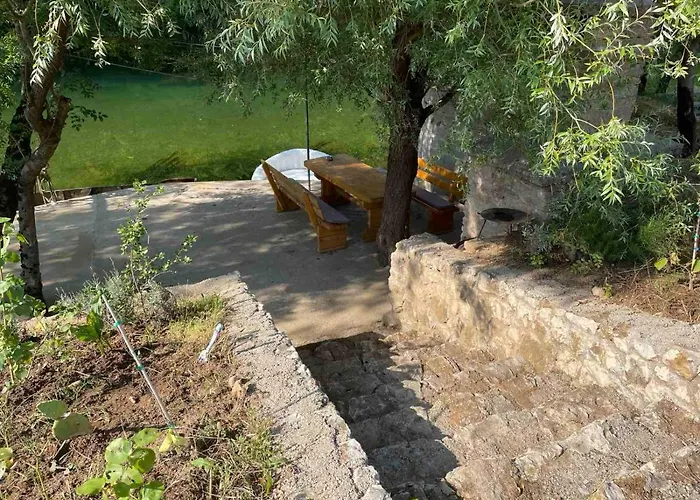 House On The River Nyaraló *