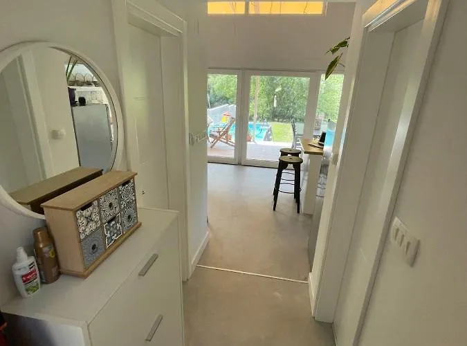 House On The River Nyaraló *